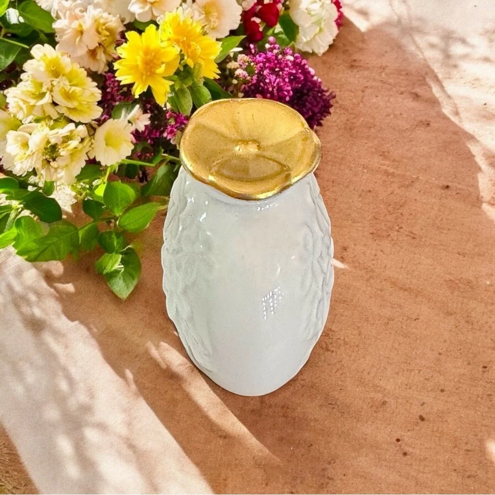 Lenox Vintage Essence Porcelain Bottle with Gold Stopper